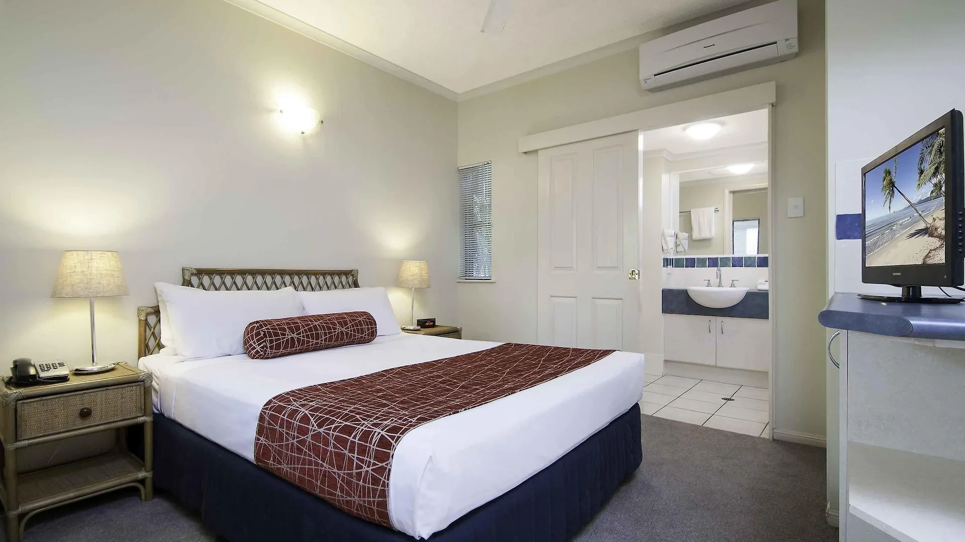 Bay Villas Resort Port Douglas Aparthotel